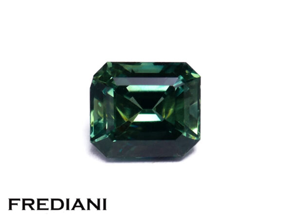 Saphir vert naturel rectangulaire certifié 72x62 de 2.15 carats