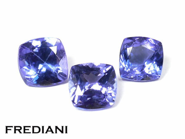 Lot de tanzanites coussins 50x50 de 2.15 carats