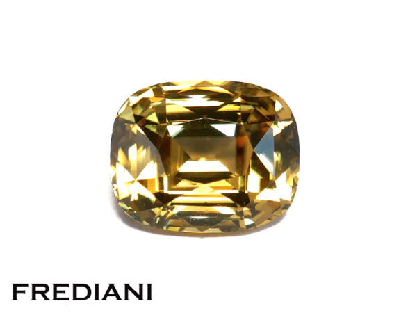 Zircon jaune coussin naturel 103x83 de 5.09 carats