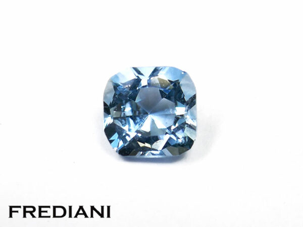Aigue-marine coussin 55x53 de 0.62 carat