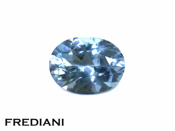 Aigue-marine ovale 81x63 de 1,07 carat 