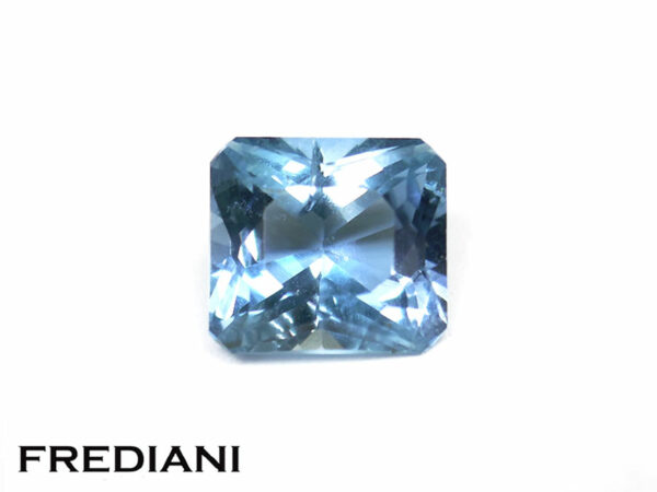 Aigue-marine rectangulaire 73x67 de 1.49 carat