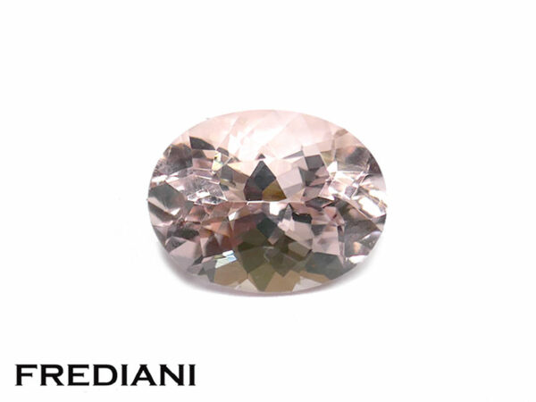 Béryl rose ovale 91x70 de 1.92 carat