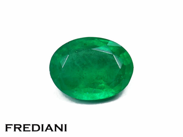 Emeraude ovale 92x72 de 1.86 carat