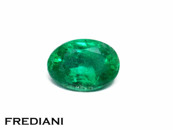 Emeraude ovale 70x50 de 0.73 carat