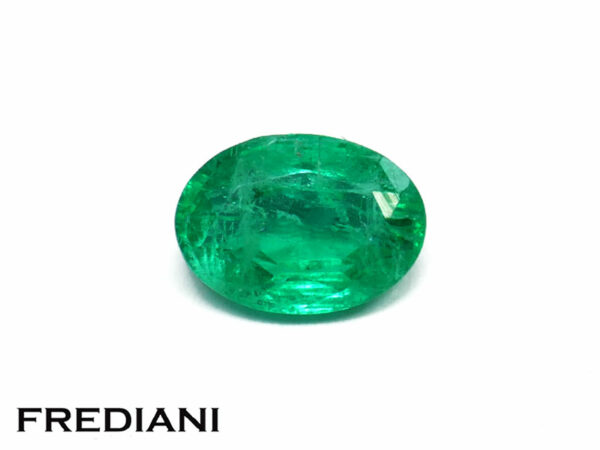Emeraude ovale 70x50 de 0.79 carat