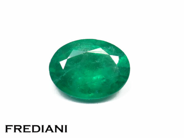 Emeraude ovale 80x60 de 1.18 carat