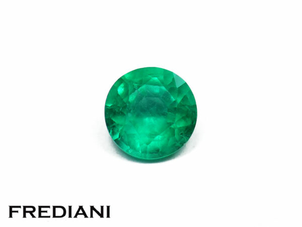 Emeraude ronde 5.1 mm de 0.52 carat