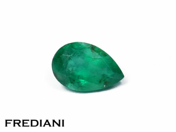Emeraude poire 59x39 de 0.36 carat