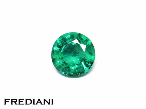 Emeraude ronde 5 mm de 0.48 carat
