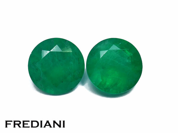 Appairage d'émeraudes rondes 6 mm de 1.49 carat