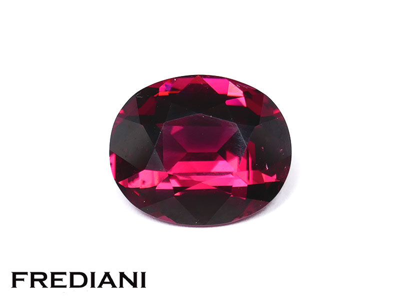 Grenat rhodolite ovale naturel