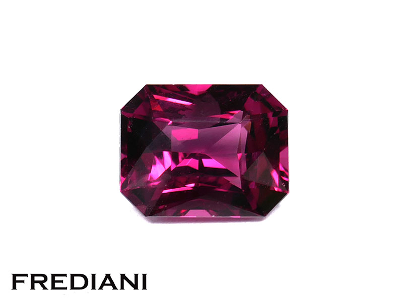 Grenat rhodolite rectangulaire naturel