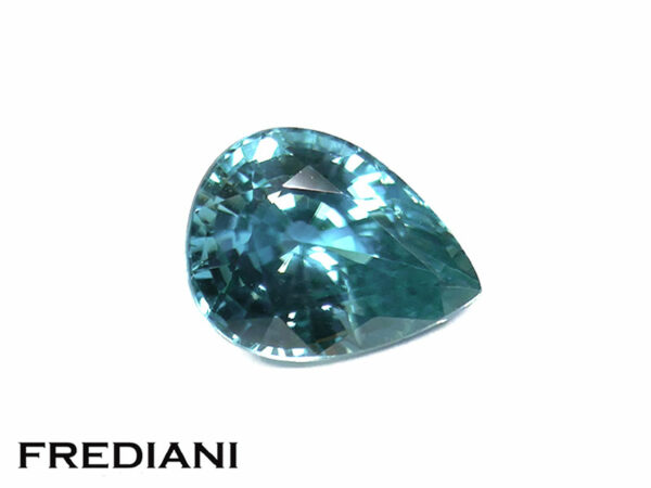 Zircon bleu poire 100x76 de 3.48 carats