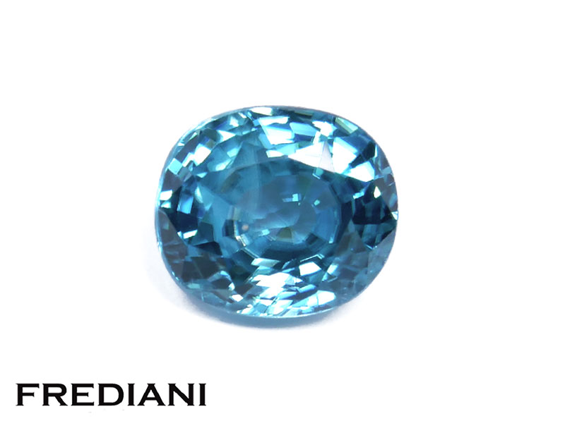 Zircon bleu ovale