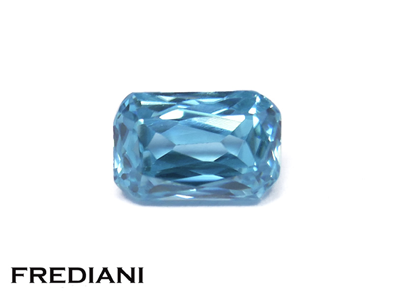 Zircon bleu rectangulaire