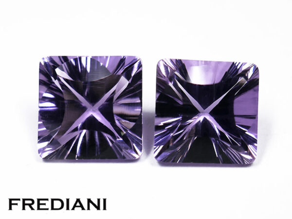 Appairage d'améthystes carrées tailles concaves 100x100 de 8.68 carats