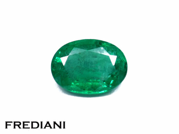 Emeraude ovale 70x50 de 0.78 carat