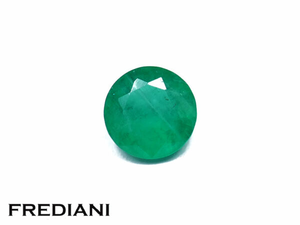 Emeraude ronde 5 mm de 0.44 carat