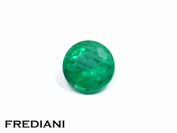 Emeraude ronde 4.6 mm de 0.36 carat
