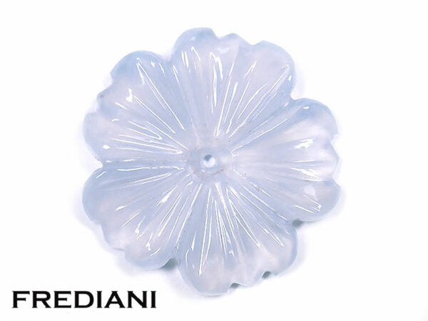 Fleur en calcédoine 22 mm de 10.86 carats