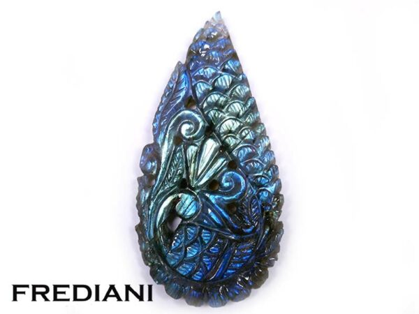 Labradorite cabochon sculptée 630x320 de 83.07 cts