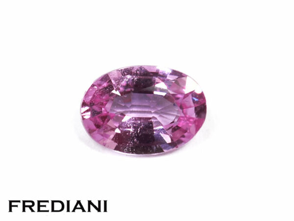 Saphir rose ovale 67x47 de 0.75 carat