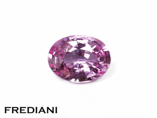 Saphir rose ovale 67x50 de 0.85 carat