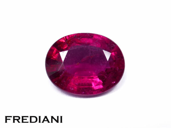 Tourmaline "rubellite" ovale 101x80 de 2.28 carats