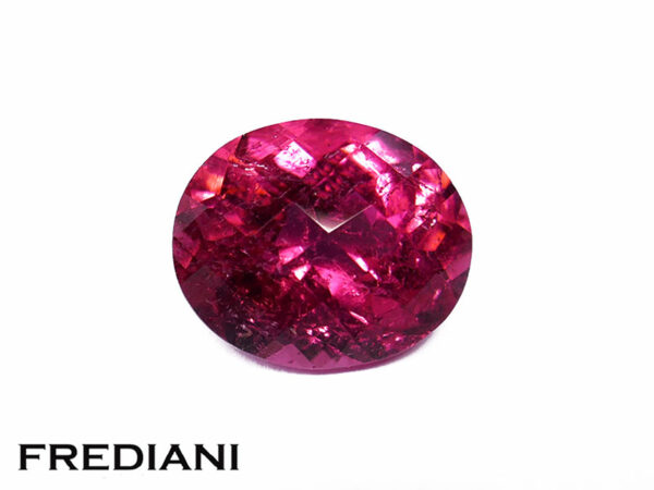 Tourmaline "rubellite" ovale briolette 112x94 de 4.02 carats