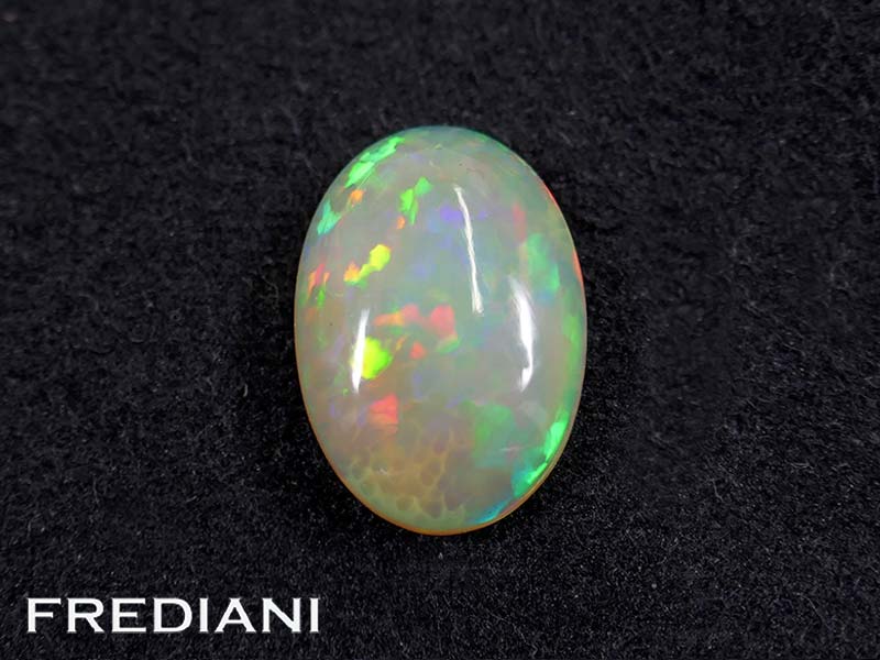 Opale ovale cabochon