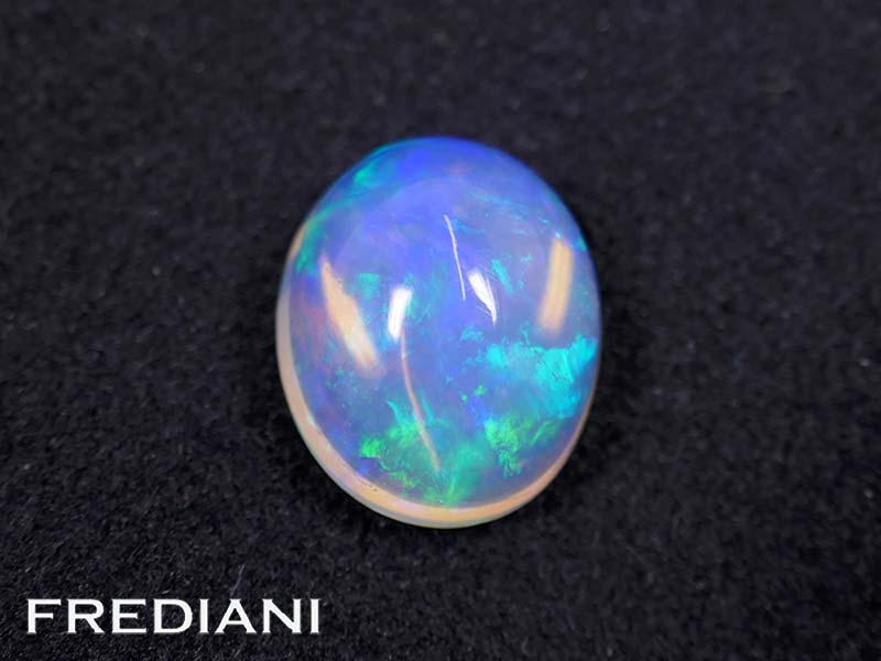 Opale ovale cabochon