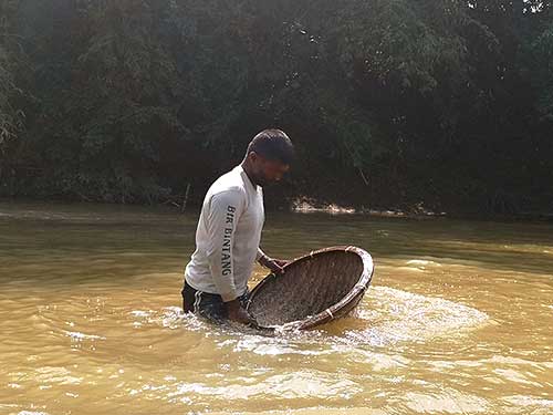 Ratnapura – des pierres précieuses dans les rivières