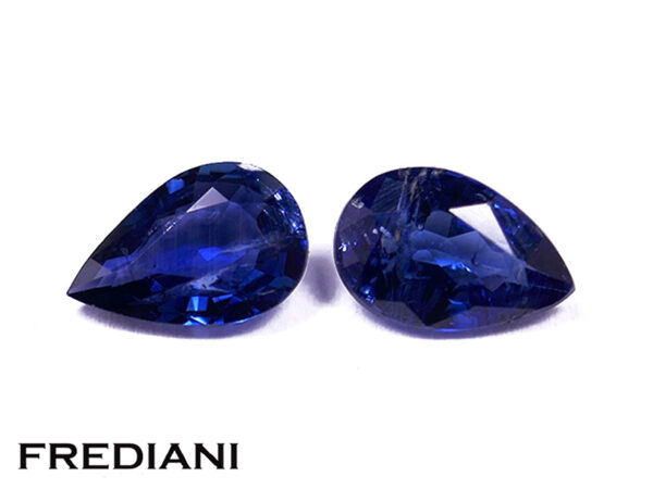 Appairage de saphirs bleus poires 60x40 de 0.87 carat