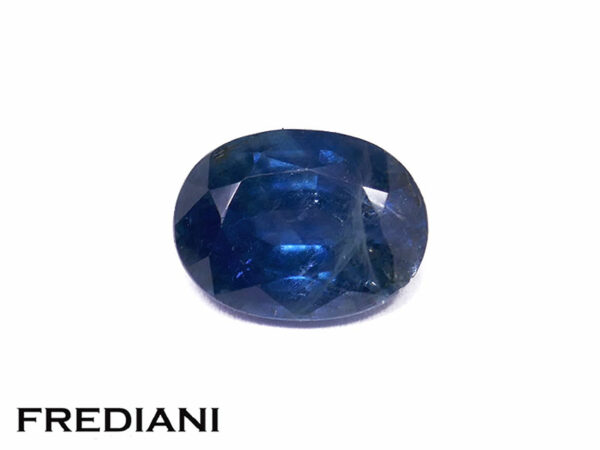 Saphir bleu ovale 79x60 de 1.67 carat