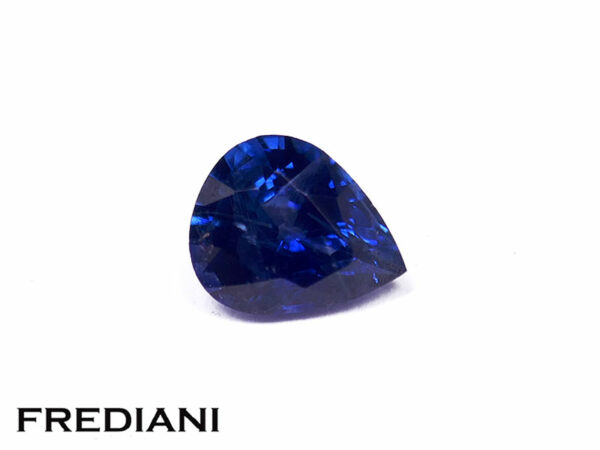 Saphir bleu poire 60x49 de 0.71 carat