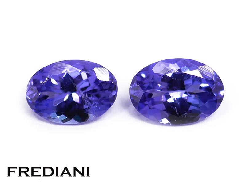 Paire de tanzanites ovales