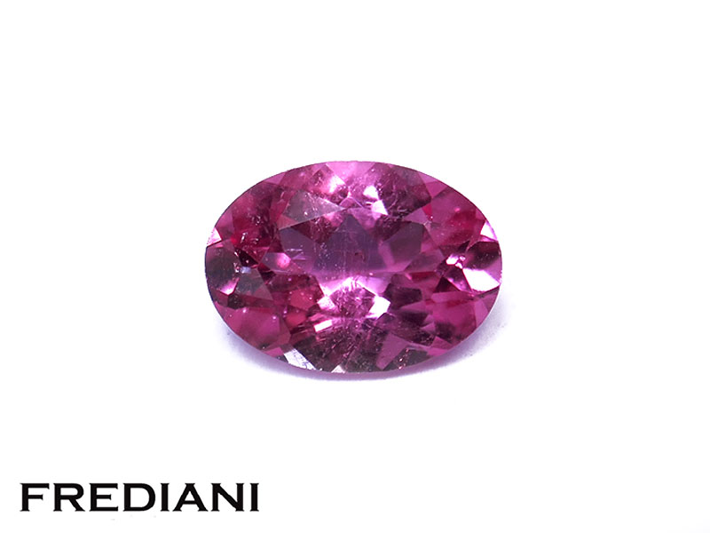 Tourmaline rose ovale