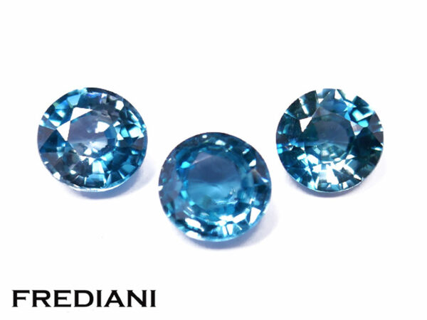 Lot de 3 zircons bleus ronds 5.4 mm de 2.70 carats