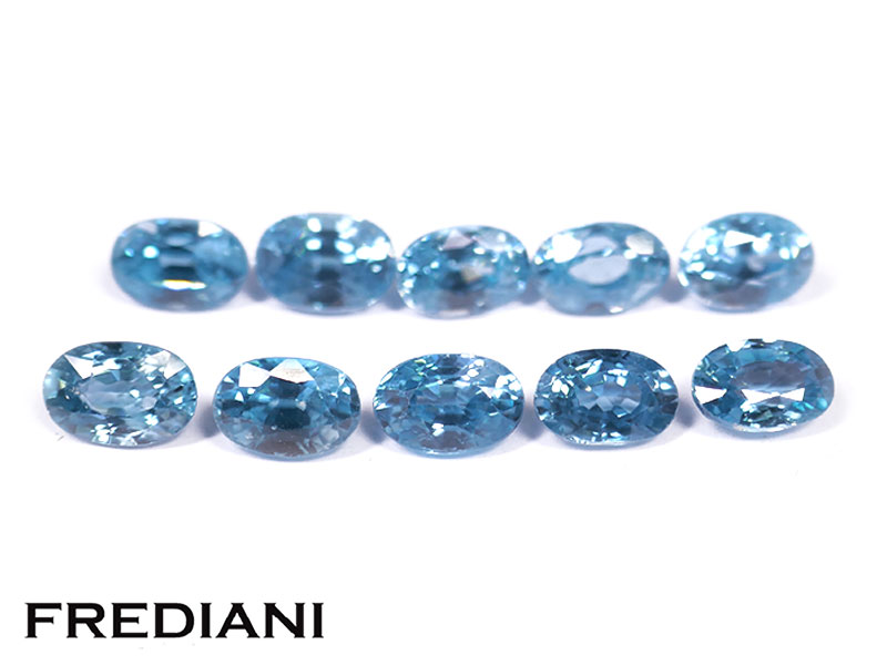 Lot de 10 zircons bleus ovales 60x40 de 9.04 carats