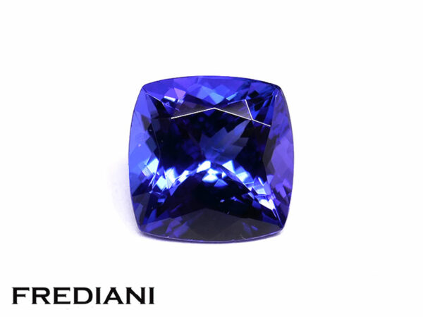 Tanzanite coussin 98x97 de 4.40 carats