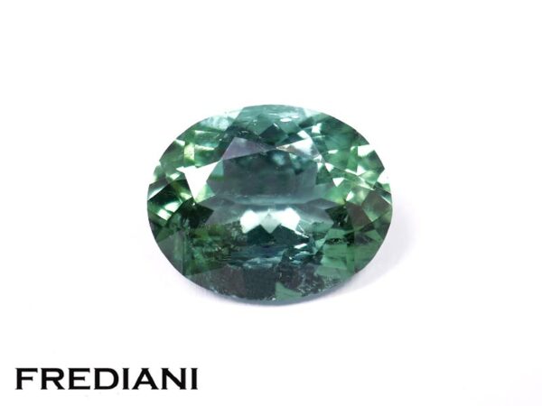 Tourmaline vert/bleu ovale 100x80 de 2.62 carats