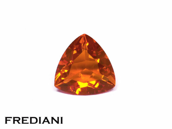 Opale de feu troïdia 82x82 de 1.28 carat