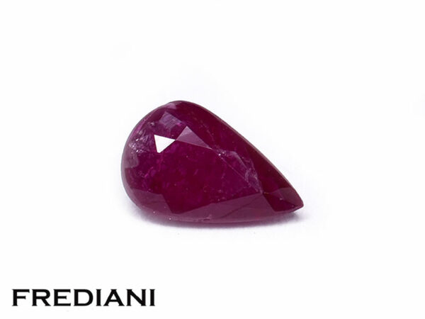 Rubis traité poire 58x37 de 0.41 carat