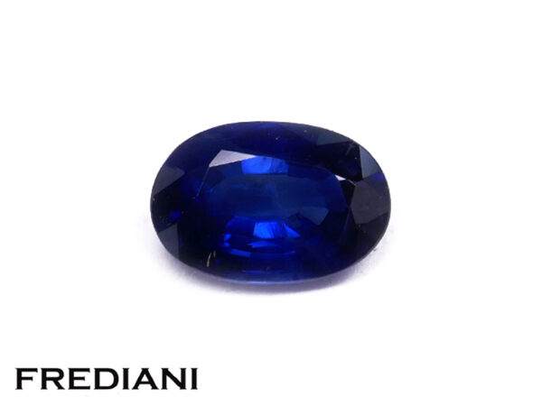 Saphir bleu ovale 70x48 de 0.84 carat