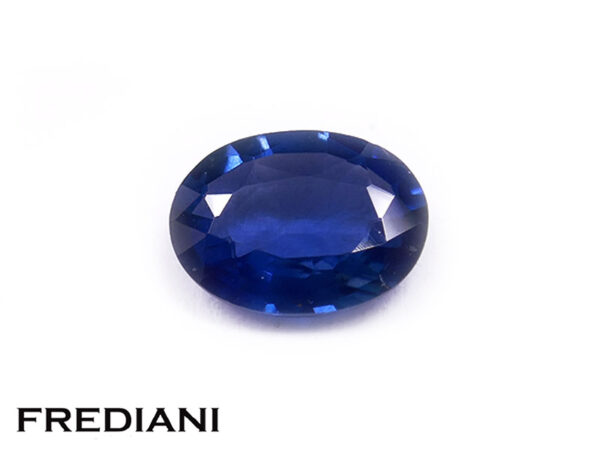 Saphir bleu ovale 70x52 de 0.82 carat