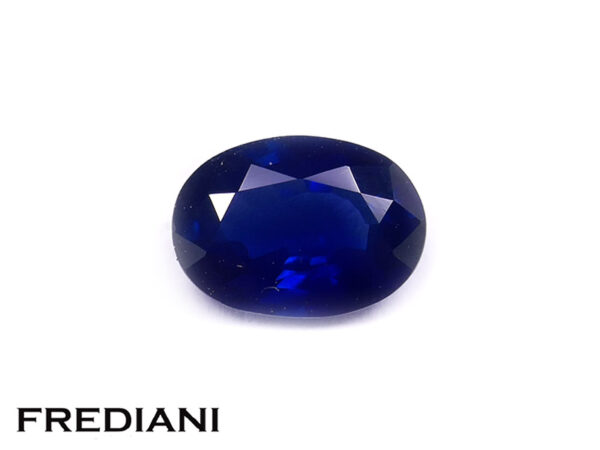 Saphir bleu ovale 71x52 de 0.89 carat