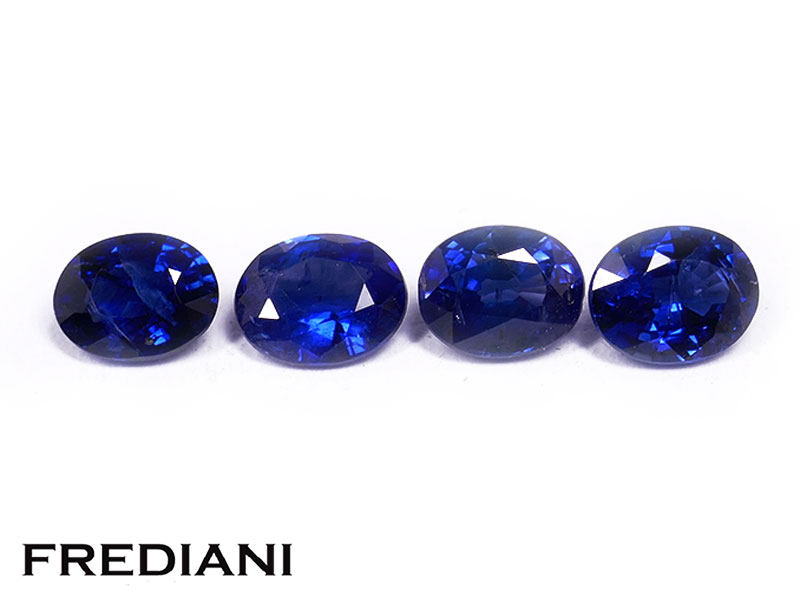 Lot de 4 saphirs bleus ovales Frediani Pierres précieuses