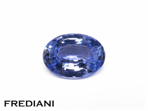 Saphir bleu ovale 70x50 de 0.90 carat