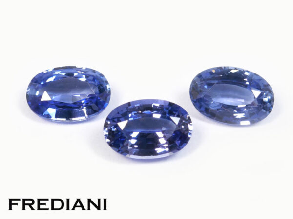 Trio de saphirs bleus ovales 60x40 de 1.70 carat